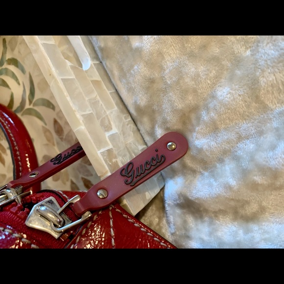 Gucci Dialux Snow Glam Hobo Bag in Red Lambskin Leather with Red Patent Leather - Picture 7 of 7